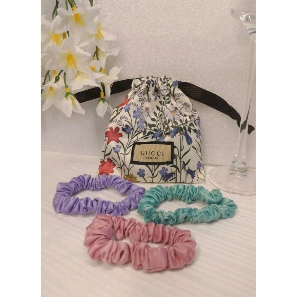 VIP 2023 Gucci Beauty Gift Set of 3 Scrunchies with pouch (Collectable) NWOT